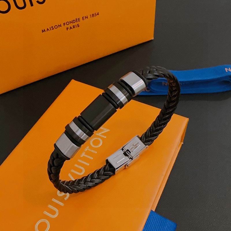 LV Bracelet 03lyr381
